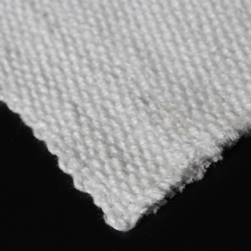 Čo je to tkanina z keramických vlákien?
    